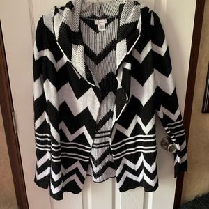 Layered Shaw/ black and white Chevron Print with hood